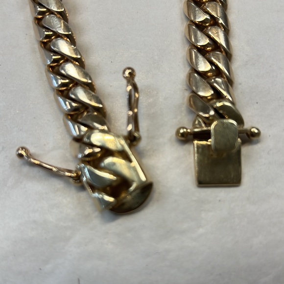 Cuban 10K Solid Gold Bracelet - Picture 3 of 5